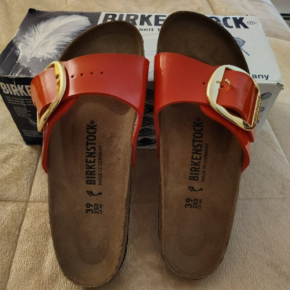 NEW Birkenstocks Sz 39